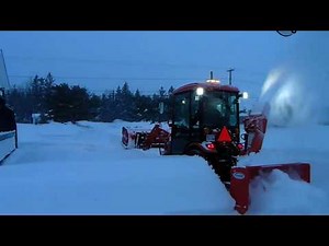Kioti CK2510 / Pronovost Snowblower