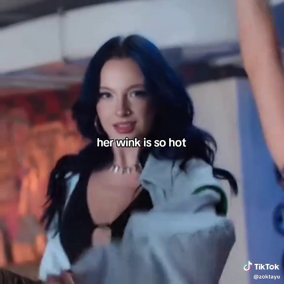 Zeynep Oktay: The Hottest Wink in Girl Group Culture