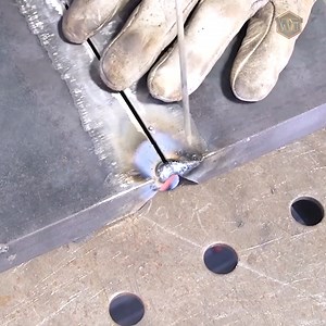 In todays video we got Welding Fly Duck stick welding a 1 inch plate with the SMAW process | WeldTube