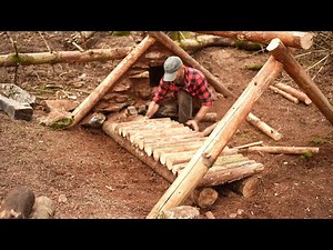 Primitivetechnology​​: Bushcraft shelter building to survive. Oven made of red clay and stones
