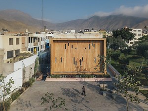 Biblioteca Comunitaria en La Molina / Gonzalez Moix Arquitectura