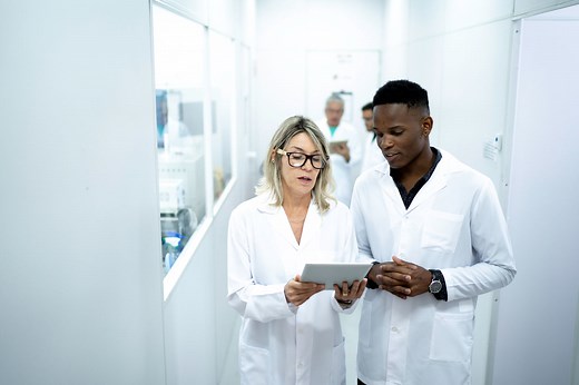 Integrating healthcare apps and data with FHIR   HL7 | IBM