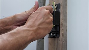 2-Way Lockable Livestock Gate Latch - Opens in Both Directions - with Shims, Padlock and Instructions