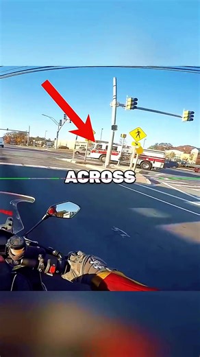 6 Desember 25 Aceh Tamiang 🥀Gak kebayang ini ketinggian banjirnya setinggi apa mobil mobil bisa ke angkat seperti ini dan Rumah rata sama tanah , Mencekam‼️#BencanaAceh