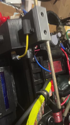 One very easy and simple mod you can do on spirit's proton pack stock tubing. #spiritHalloween #protonpack #spirithalloweenprotonpack #mod #simplemod