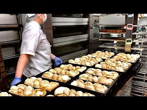Amazing! 10,000 pieces of bread a day and the best hospitality | Japanese Bakery Tour