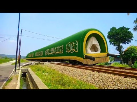 WADIDAW !!! KETEMU KERETA HANTU KEPALA HANTU POCONG DAN HANTU KERANDA MAYAT 😳👻😲