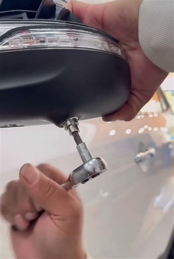 Step-by-step guide to installing a mirror-mounted parking camera #tips #tricks #camera360