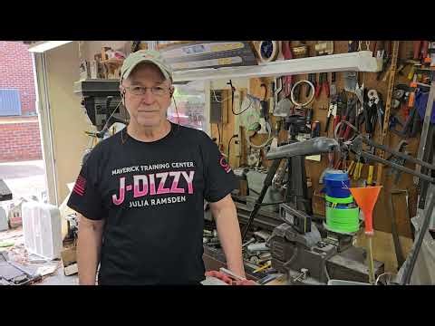 1987 Toyota Pickup 22R Carb Rebuild Part 1, Taking it off the engine