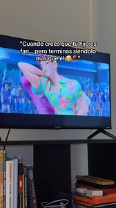 1.6M views · 10K reactions | Creí que solo a él le gustaba… pero terminé más enganchada que él 來 #maternidad #KPop #kpopdemonhunters #vidademamá #humor #reelsviral | Dorcy Proaño | Facebook