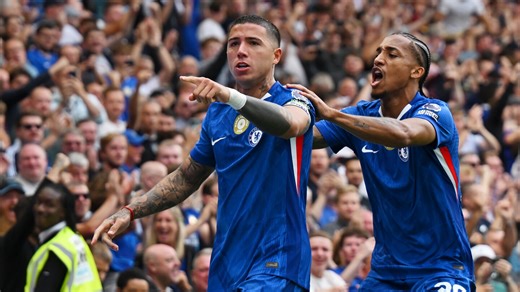 Chelsea 2-0 Fulham: Blues win controversial derby