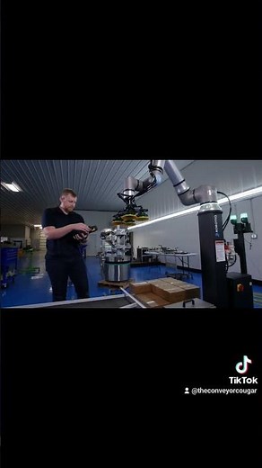 Robotic Palletizing with UR20 + Robotiq PE20 in Action!