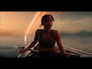 Beautiful Girl dive down to wreck