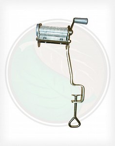 Tobacco Leaf Shredder - Turn whole leaf tobacco into high quality Roll Your Own tobacco with a tobacco cutter - Cigarette Leaf