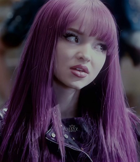 AT THE SAME DAMN TIME ‼️‼️ || the intro is so random cuz idk what to start the edit w 😭 #descendants #descendants2 #descendants3 #mal #evie #mevie #edit #disney #vk #dcom #samedamntime tiktok pls don’t make this flop im tireddddd