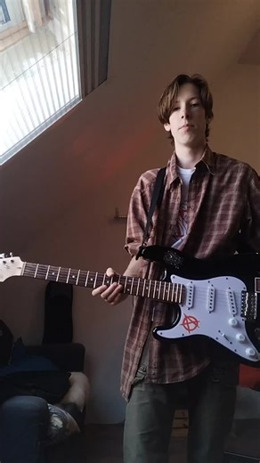 Beginner Guide to Repairing Your Broken Guitar String