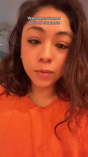Buenos dias☀️ run to your nearest walgreens if you want summer clearance🏃🏽‍♀️🏃 #fyp #walgreens #clearance #walgreensdeals #clearancefinds #rundeal