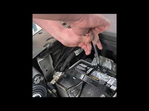 NISSAN PATHFINDER | HOW TO CHANGE / REPLACE BATTERY