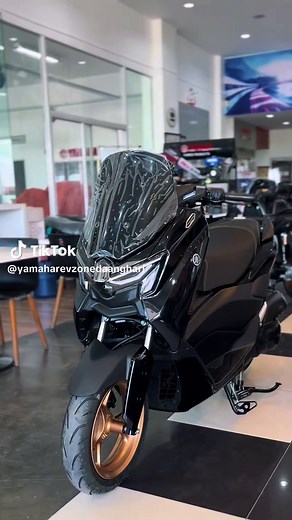 Explore the New Yamaha NMAX V3 Standard Features