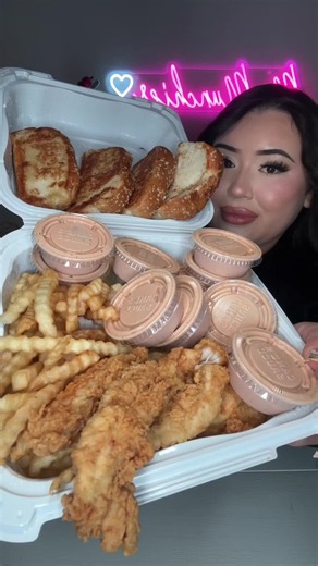 Raising Cane’s Mukbang: Savory ASMR Chicken Feast