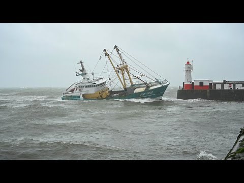 Beam Trawler Enterprise PZ99 Enters Newlyn Harbour In Cornwall In Gale Force Wind & Waves.