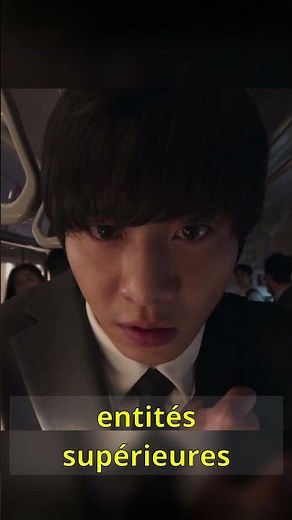 Les gens tentent de survivre dans des jeux organisés par des monstres extraterrestres...