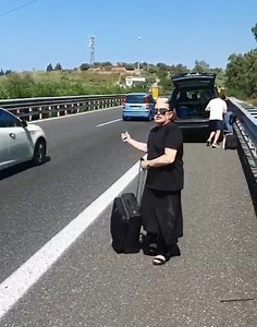 719K views · 7.9K reactions | Ragazziiii la Brum di Malgi ha un buco nella gomma... faccio Auto Stop ma nessuno si ferma perché sono in autostrada... Vi è mai successo ? LoRo Agency | Cristiano Malgioglio | Facebook