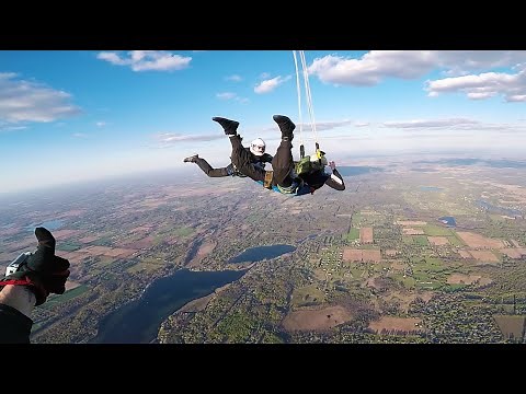 So you wanna learn to skydive? | AFF Course | Jumps explained