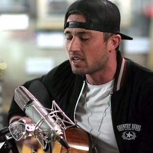 “Kiss You In The Morning” was Michael Ray’s first single on his major-label debut album, and hit #1 o the charts. Not bad for your first-ever single! Watch him perform it! | Country Music Nation