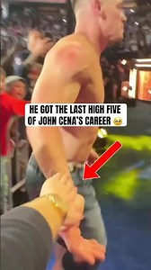 JOHN CENA’S FINAL HIGH FIVE 🥲 (via ‪@conman167‬)