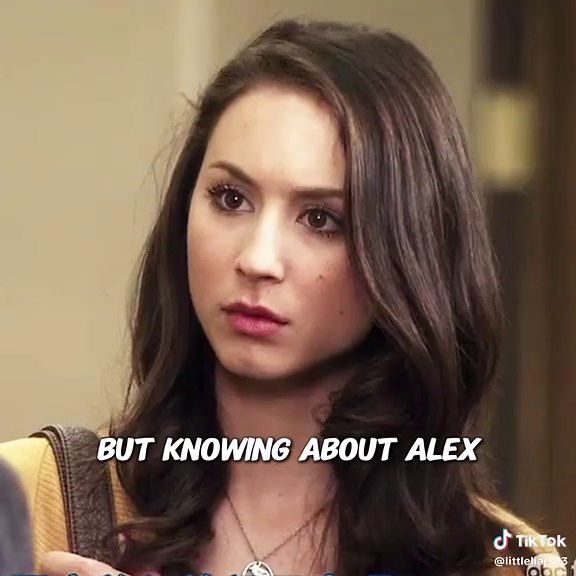 Spencer's Twin Twist Foreshadowed in Pretty Little Liars