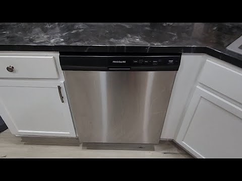 Frigidaire FFCD2413US 24" Built-in Dishwasher with 3 Wash Cycles Stainless Steel (Review)