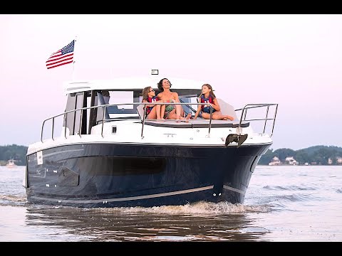 Onboard the Jeanneau NC 1095