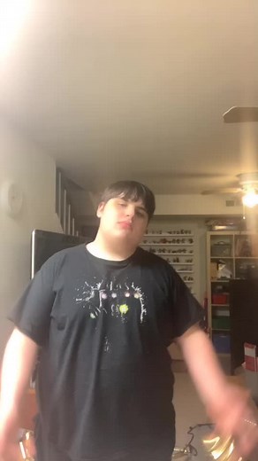 @xshot #upyourgame #xshot #gunspinning #fyp #foryoupage #gold #differentbreed