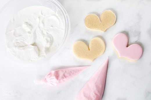 Learn How to Decorate Cookies Like a Pro With This Royal Icing Recipe