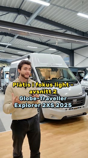 Lyx i 6 meters format! Globe-Traveller Explorer 2XS är en premiumplåtis som kombinerar smidiga yttermått med hög komfort och intelligent design. Den är byggd på ett 6 meter långt Fiat Ducato-chassi och drivs av en kraftfull 180 hk dieselmotor med en 9-stegad automatlåda – vilket ger både körglädje och bränsleeffektivitet. För el- och värmehantering är husbilen utrustad med litiumbatteri, solpaneler, dubbelgolv samt Truma luftburen värme, vilket gör den väl anpassad för både sommar- och vinterbru