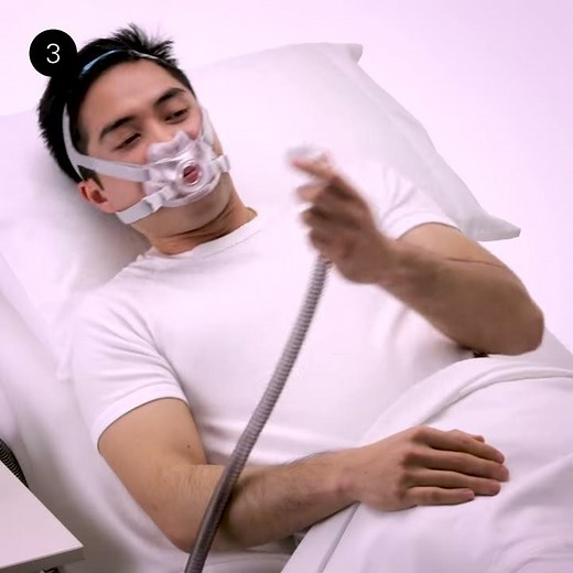 Connecting to therapy | Full face CPAP mask | ResMed AirFit™ F30
