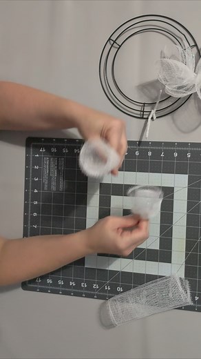 Snowman Wreath DIY | We Craft Around