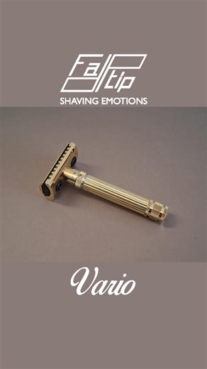 Finalmente vi presentiamo il nuovo arrivato nella famiglia di rasoi @fatip. Ecco a voi il Fatip VARIO, il rasoio di sicurezza regolabile con cui puoi personalizzare la tua esperienza di rasatura, adattandola alla tua pelle, al tipo di barba e alle tue preferenze personali. La speciale regolazione permette infatti di modificare l'aggressività (la profondità di rasatura) tramite una ghiera girevole posta sul manico alla base della testina, aumentando o diminuendo lo spazio tra la lama e il pettine
