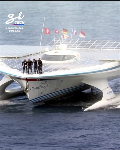 The world's largest solar boat commands the seas! ⛵ | SB Tech