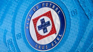 Cruz Azul presenta sus nuevos uniformes para la temporada 2024-2025