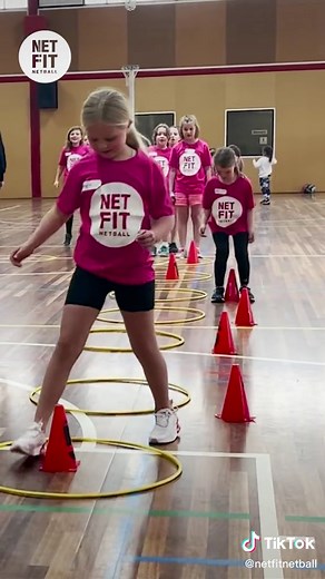 👉4 Team Building Games you can try with your netballers! 🎉Kids loved the competitive challenges while having fun and cheering each other on. Share with your team and please let us know your thoughts! Find more drills and activities on our APP http://geni.us/netfit Note: this was a demonstration. Avoid long lines of participants when running this session. #netfitnetball #netballdrills #teambuilding #netball