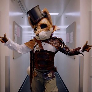 With a pitch perfect voice, and moves that mesmerize, Fox Masking is going for the gold! | The Masked Singer