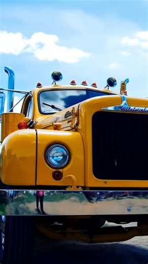 1965 Mack R Model truck #Trucking #mack #truck #macktrucks #fblifestyle | L.A TRUCK