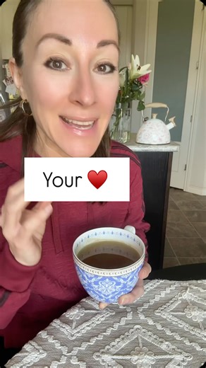 🫀 Your soleus muscle is basically your second heart. No exaggeration — this small, deep calf muscle plays a massive role in circulation and metabolic health. The soleus muscle sits under the gastrocnemius and is packed with slow-twitch, highly oxidative muscle fibers. That means it’s designed to work for hours without fatiguing — and when it contracts, it acts like a peripheral pump, pushing blood and lymph back up to the heart. Why this matters 👇 • Improves venous return • Reduces blood pooli