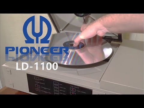 This 1982 Pioneer LD-1100 Still Works?! Vintage LaserDisc Player Review & Demo