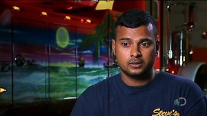 Watch Heavy Rescue: 401 Season 1 Episode 1 - Shock and Awe