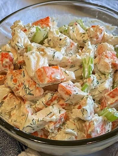 Crab Salad (Seafood Salad) - Don't LOSE this Recipe 😋 Ingredients 1 pound krab meat imitation crab 1 minced shallot 1/2 cup minced celery 1/2 cup mayonnaise Must express something to keep getting my recipes....Thank you. Recipe in (c.o.m.m.e.n.t ). 👇 | Old fashioned recipe