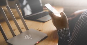 Roku Remote Blinking Green Light? Do This!