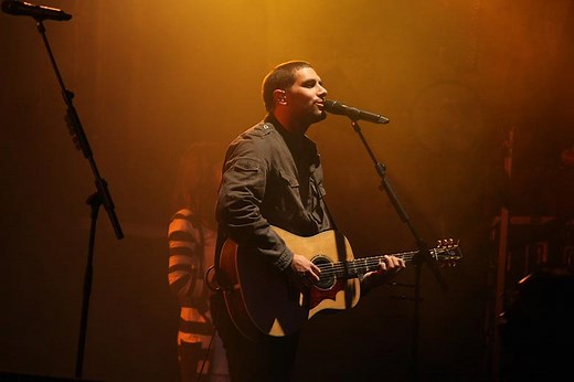 57 Easy Worship Songs to Play on Guitar (2025 With Tabs) - Guitar Lobby